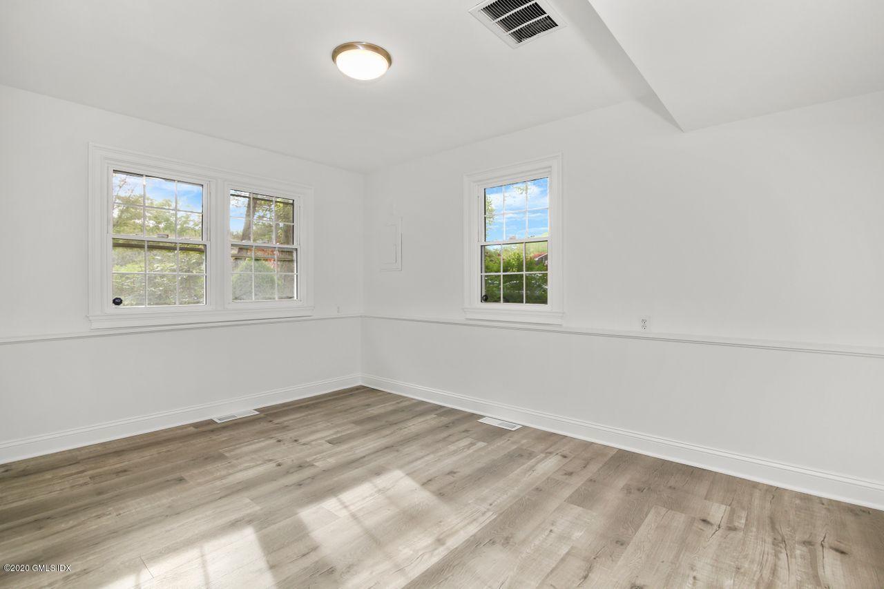 63 Lancer Road Riverside, CT 06878 - Photo 17 of 39 017