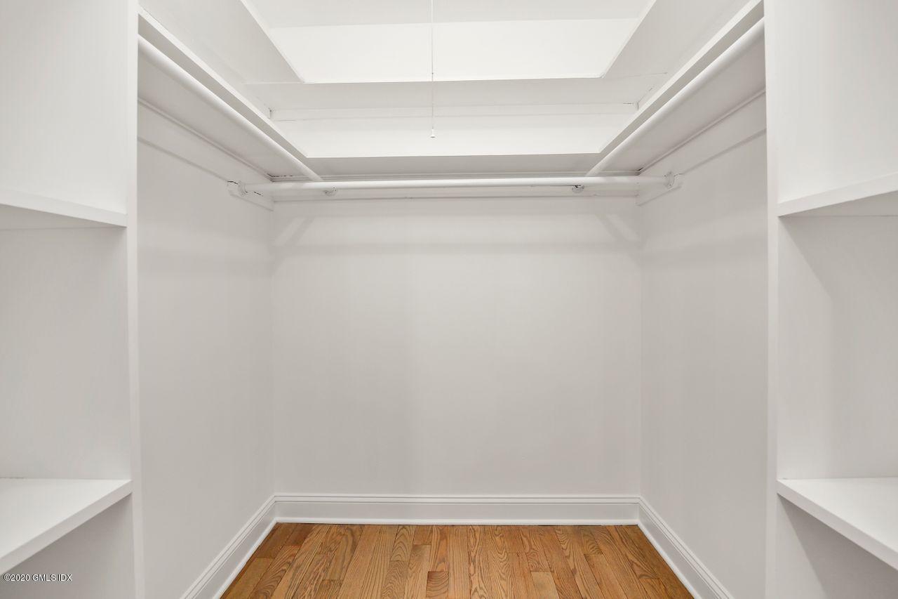 63 Lancer Road Riverside, CT 06878 - Photo 27 of 39 027