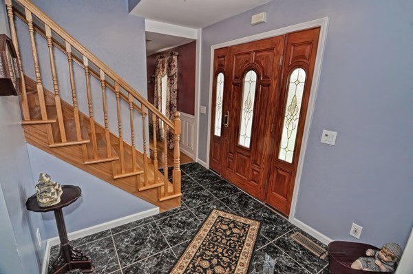 121 Stone School Road Sutton, MA 01590 - Photo 6 of 30