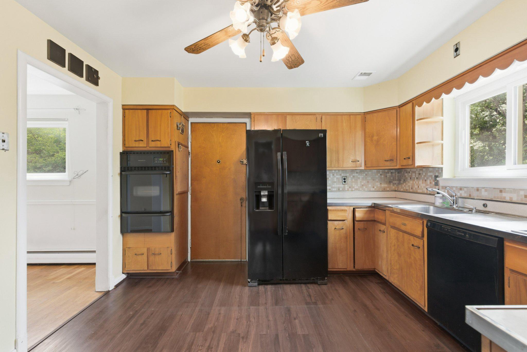 1110 Chillum Manor Road Hyattsville, MD 20783 - Photo 10 of 30 Additional kitchen view.