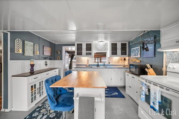 $299,900 | 441 South Rock Lake Drive, Vestaburg, MI 48891