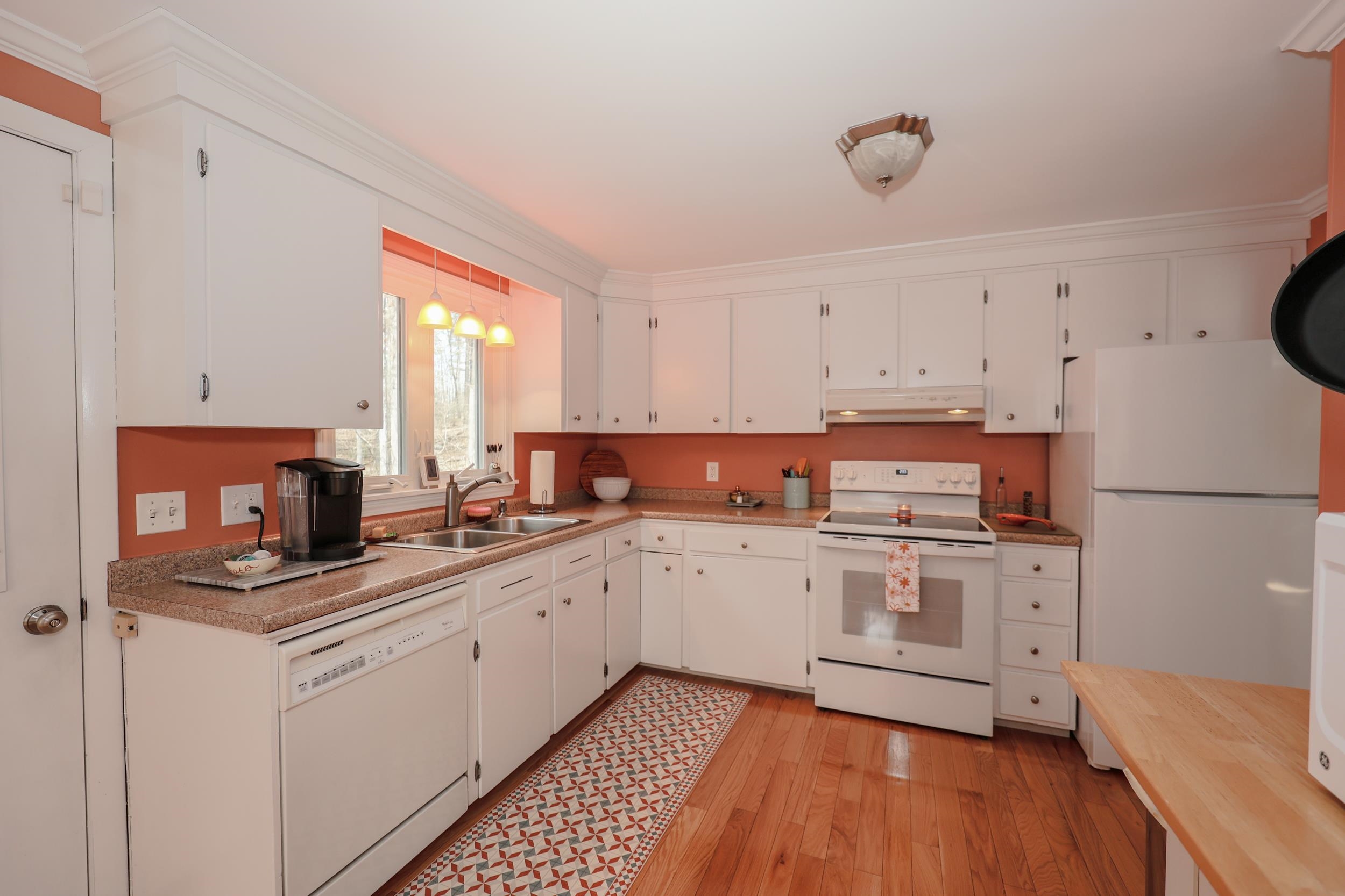 125 Nashua Road Bedford, NH 03110 - Photo 25 of 55