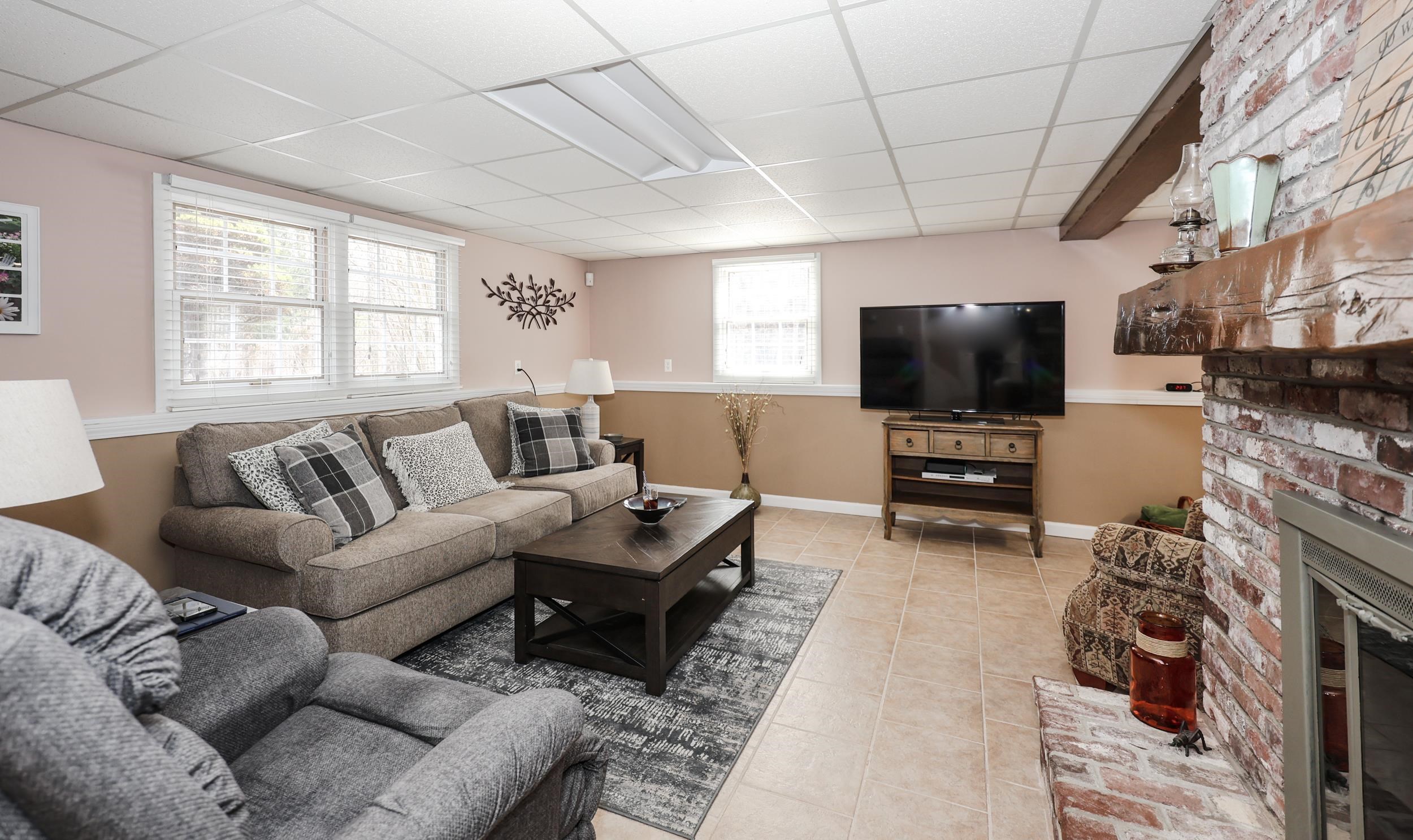 125 Nashua Road Bedford, NH 03110 - Photo 47 of 55