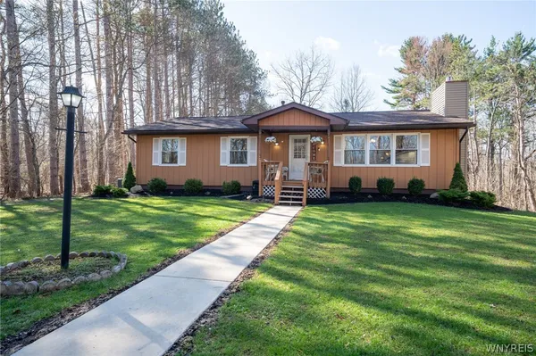 $405,000 | 3220 Ransom Road, Elma, NY 14086