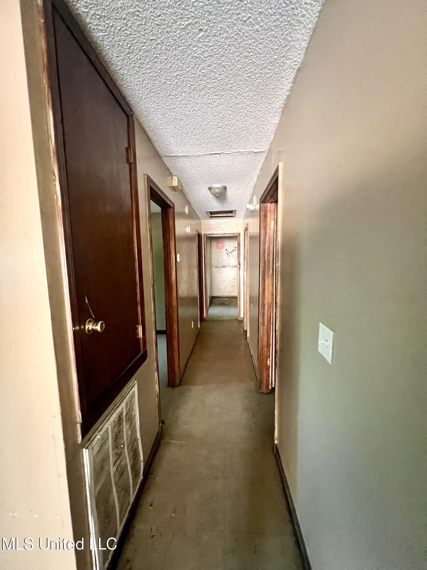 510 Lee Street Cleveland, MS 38732 - Photo 6 of 19 IMG_6440