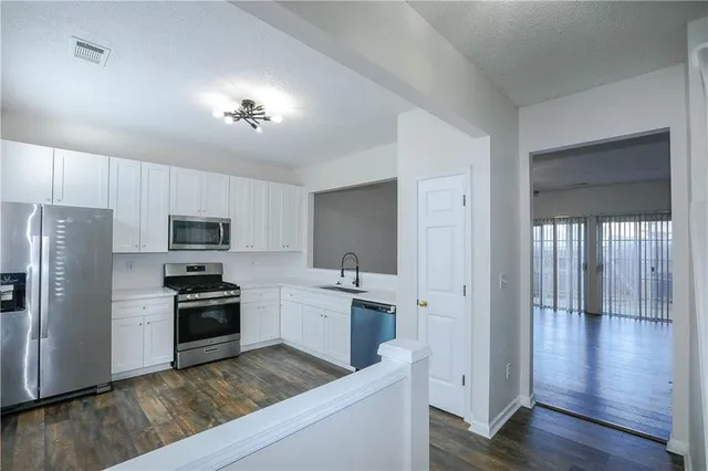 $2,150 | 4645 Valais Court, Alpharetta, GA 30022