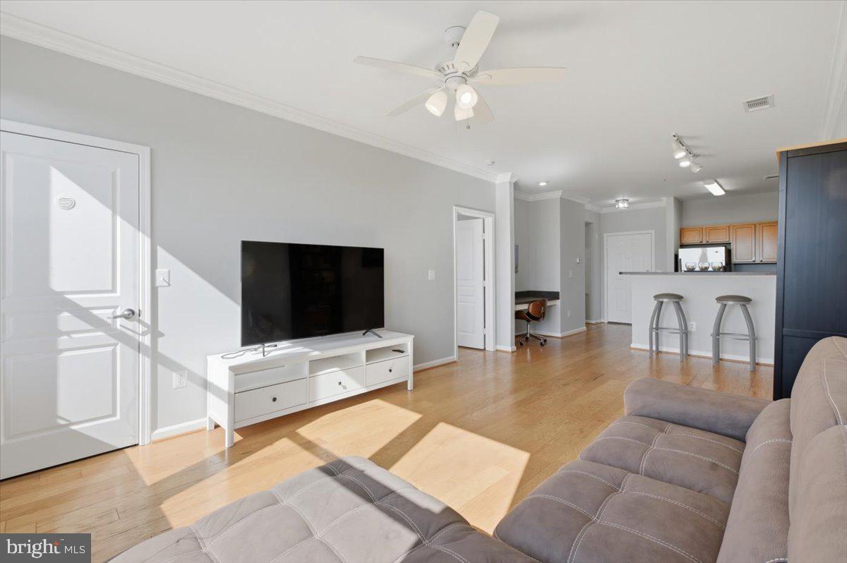 12000 Market Street, Unit 386 Reston, VA 20190 - Photo 8 of 49