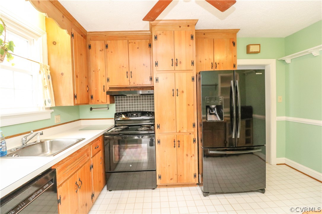 2816 Maplewood Road Henrico, VA 23228 - Photo 8 of 25 Gallery Image 8