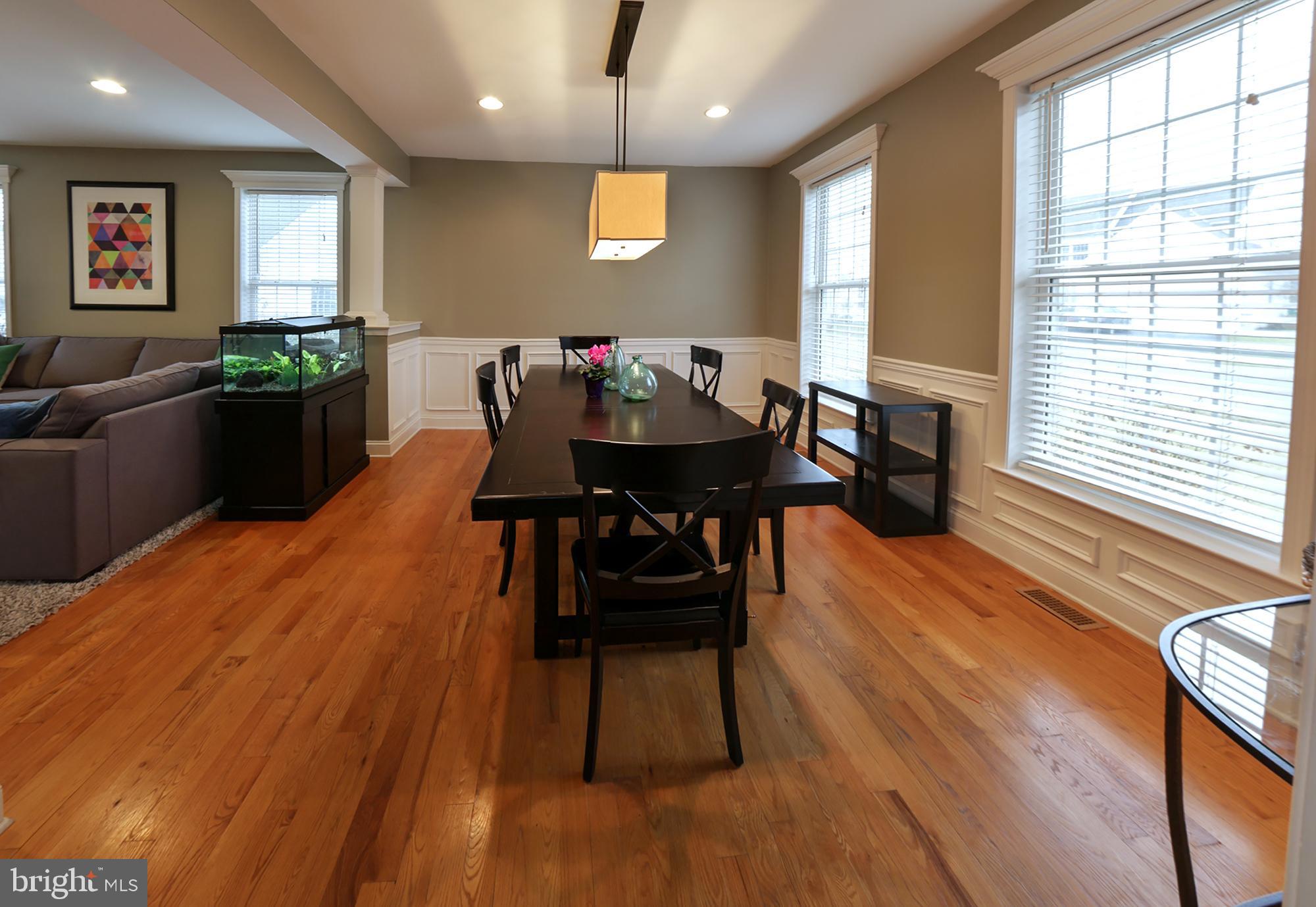 309 Bloomfield Drive Lititz, PA 17543 - Photo 22 of 50 Large dining room