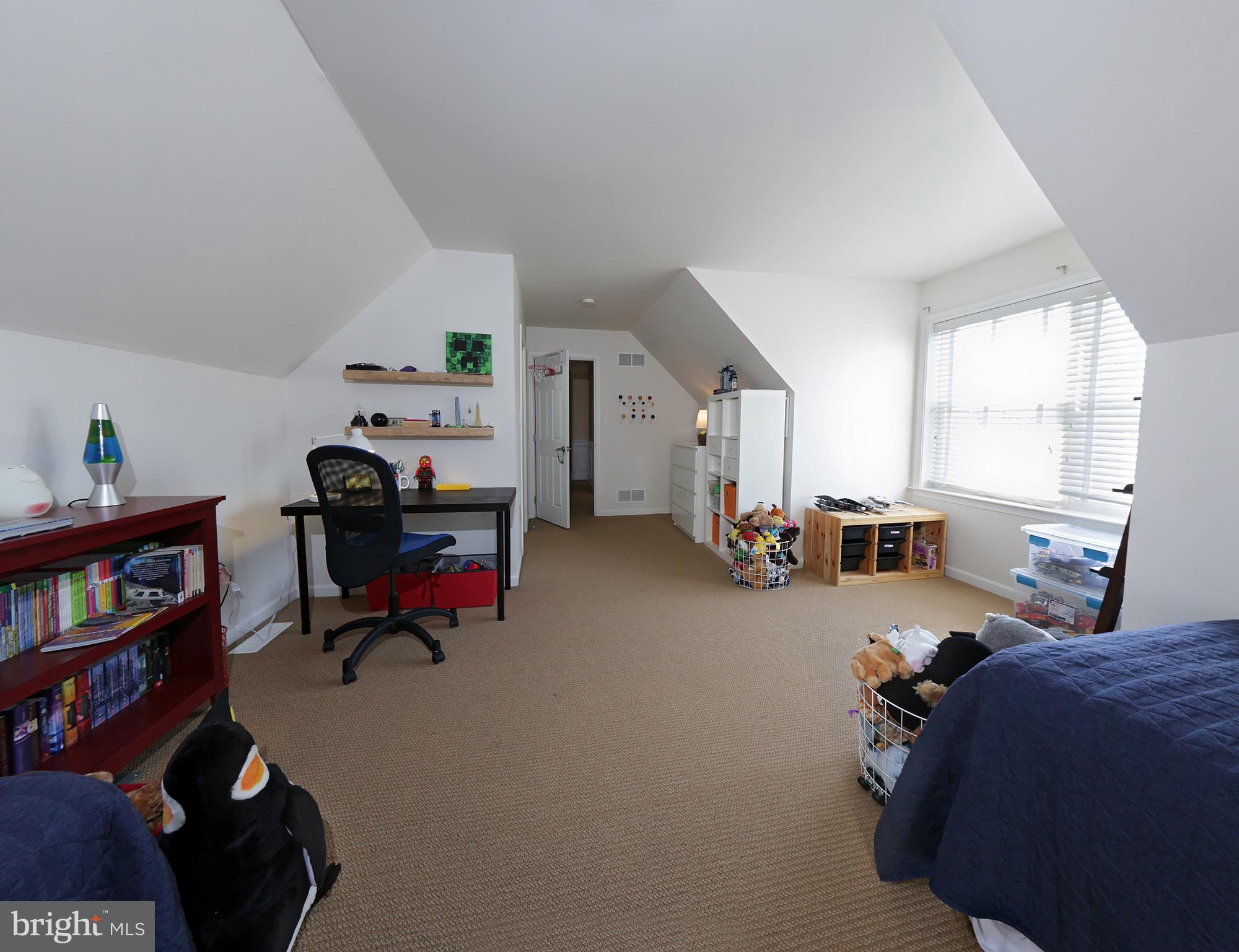 309 Bloomfield Drive Lititz, PA 17543 - Photo 36 of 50 Upper Bedroom with walk-in closet