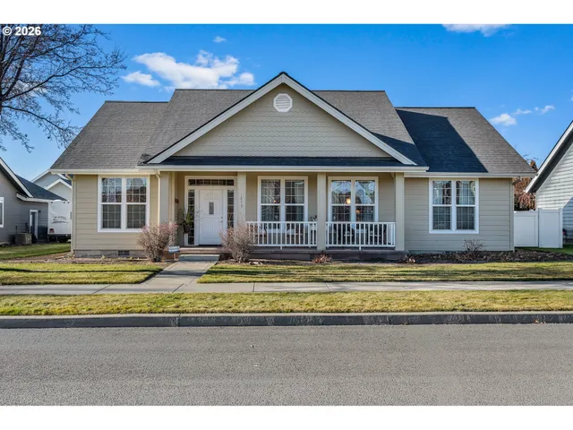 $529,900 | 1075 Northeast Hudspeth Lane, Prineville, OR 97754