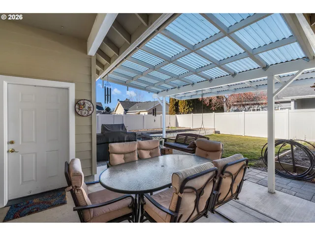 $529,900 | 1075 Northeast Hudspeth Lane, Prineville, OR 97754