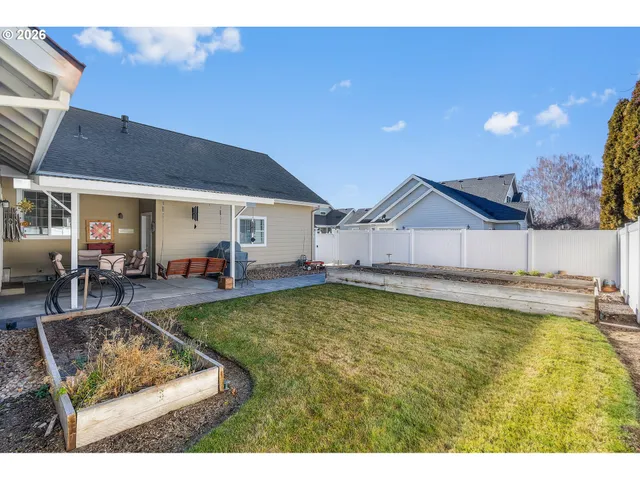 $529,900 | 1075 Northeast Hudspeth Lane, Prineville, OR 97754