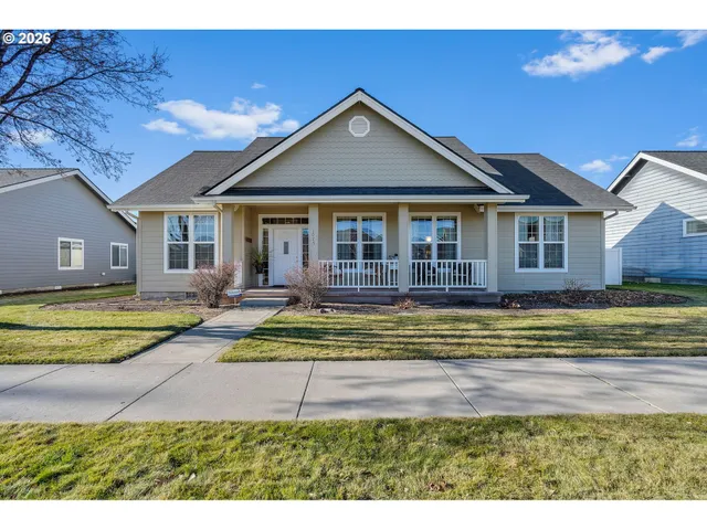 $529,900 | 1075 Northeast Hudspeth Lane, Prineville, OR 97754