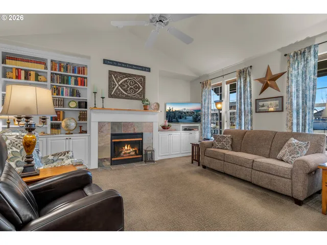 $529,900 | 1075 Northeast Hudspeth Lane, Prineville, OR 97754