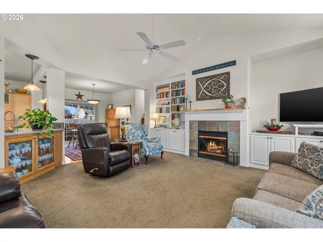 $529,900 | 1075 Northeast Hudspeth Lane, Prineville, OR 97754