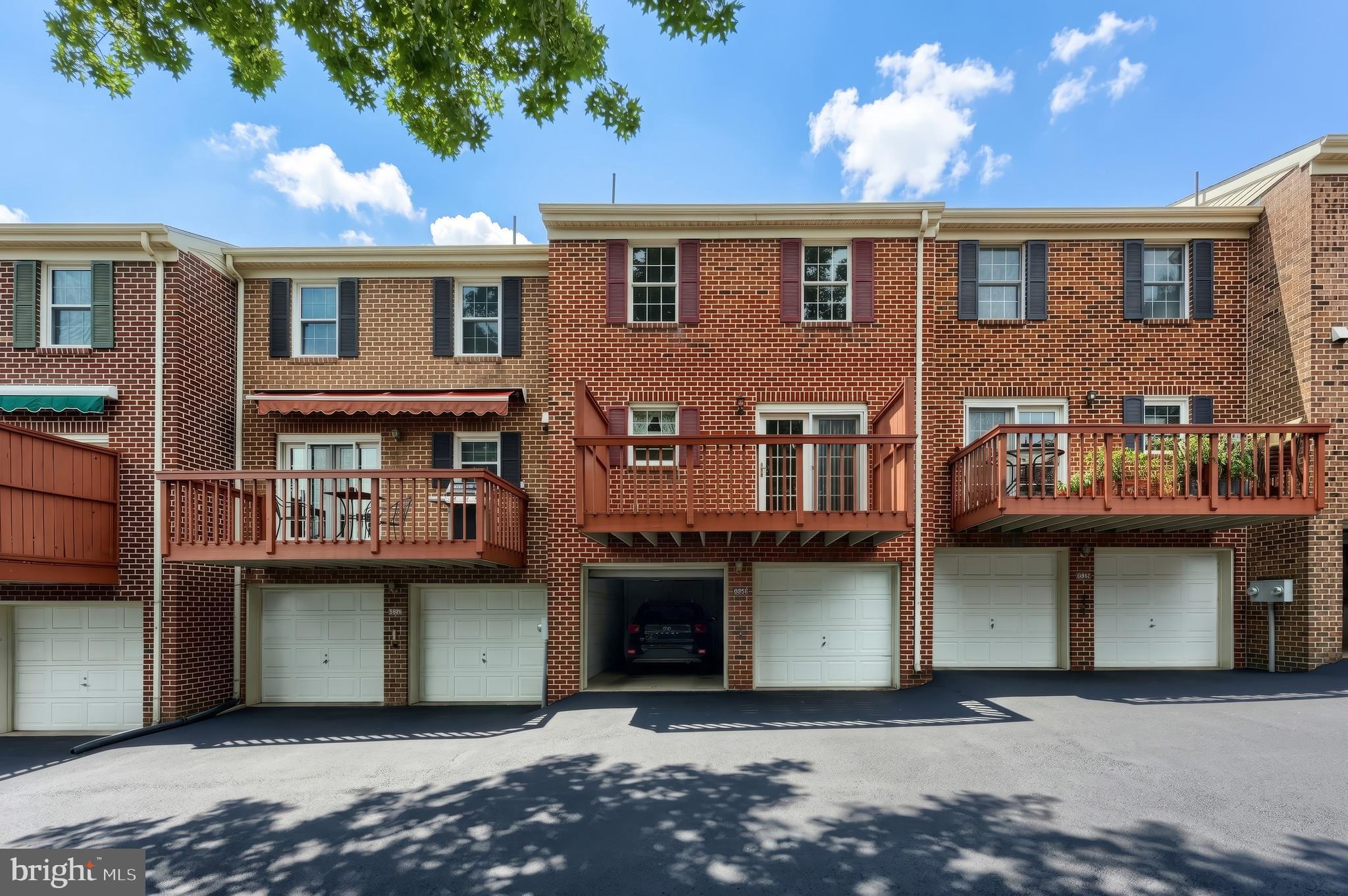 1205 Chambers Ridge, Unit 1205 York, PA 17402 - Photo 5 of 29 Gallery Image 5
