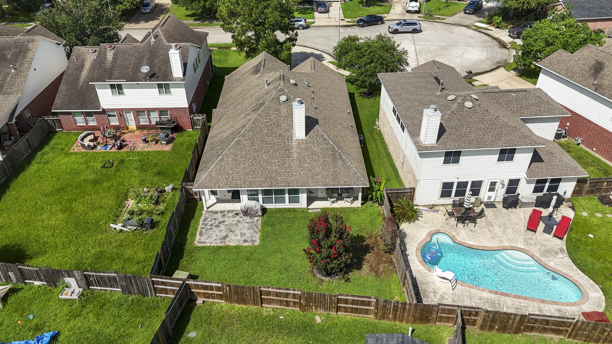 3422 Falcon Trail Court Spring, TX 77373 - Photo 33 of 35 an aerial view of multiple houses with a big yard