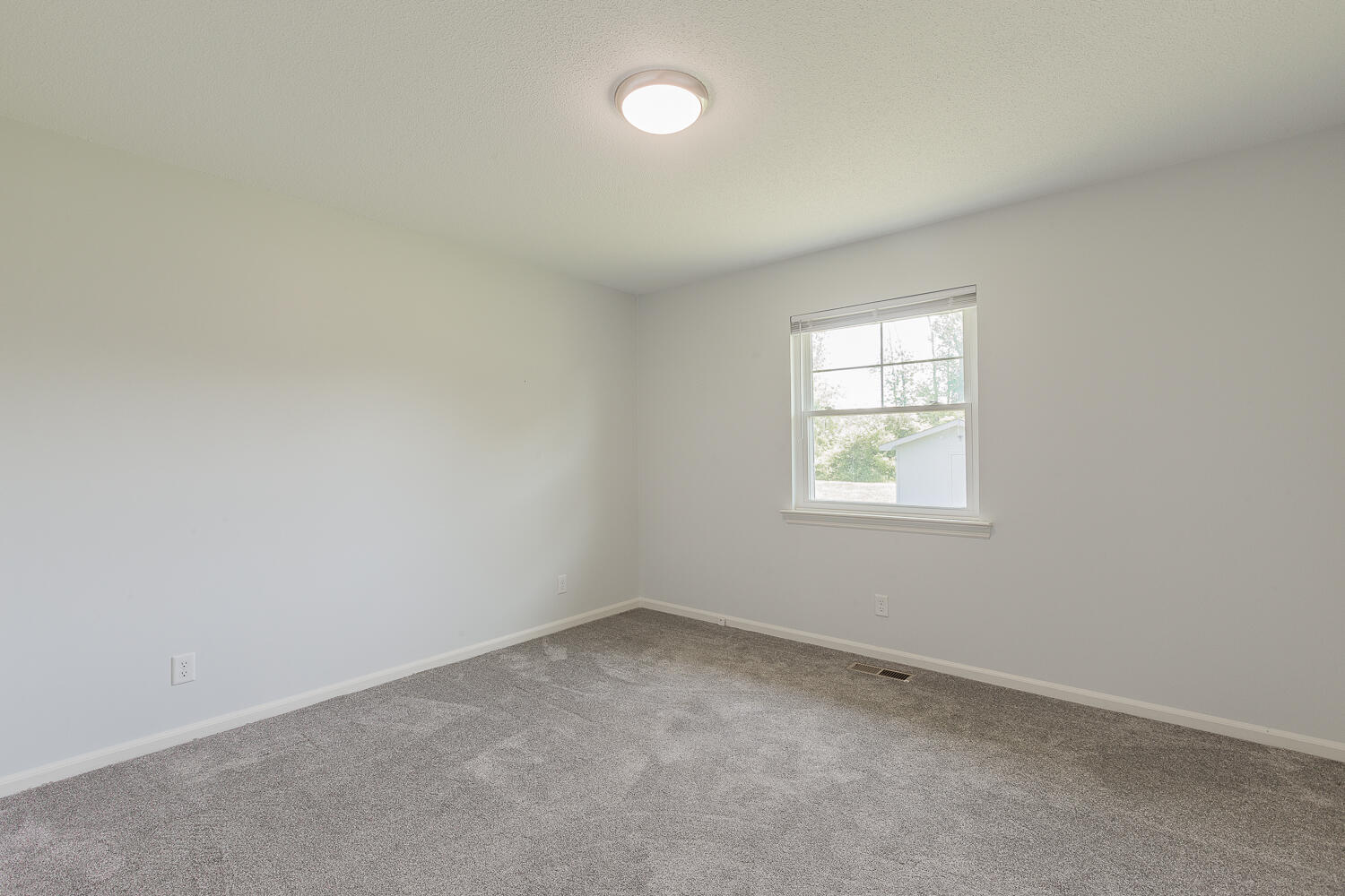 1704 Gray Road Chattanooga, TN 37421 - Photo 19 of 26 1704 Gray Road HD_-Bed2