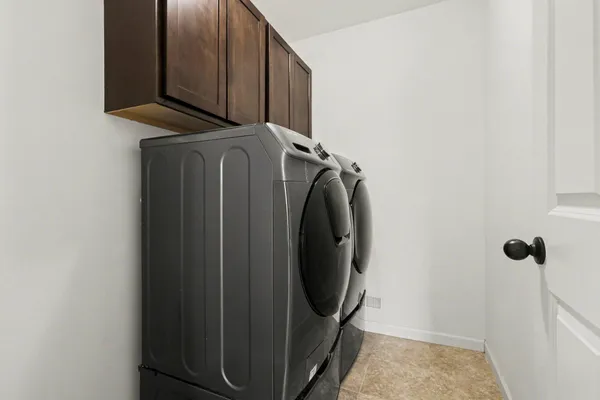 $485,000 | 9565 Neumann Circle, Ypsilanti, MI 48197