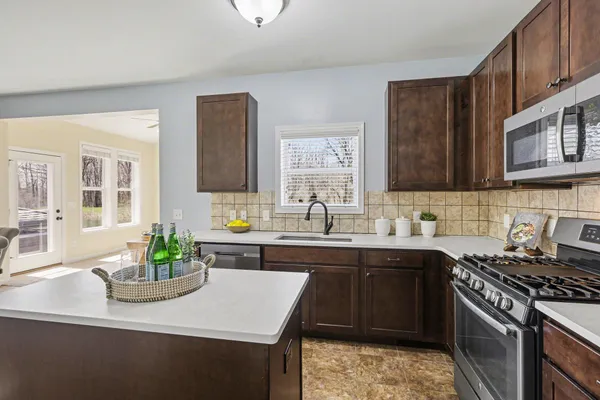 $485,000 | 9565 Neumann Circle, Ypsilanti, MI 48197