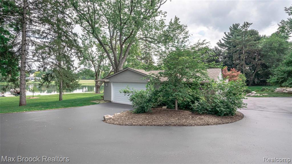 4431 Dow Ridge Road West Bloomfield, MI 48324 - Photo 44 of 52