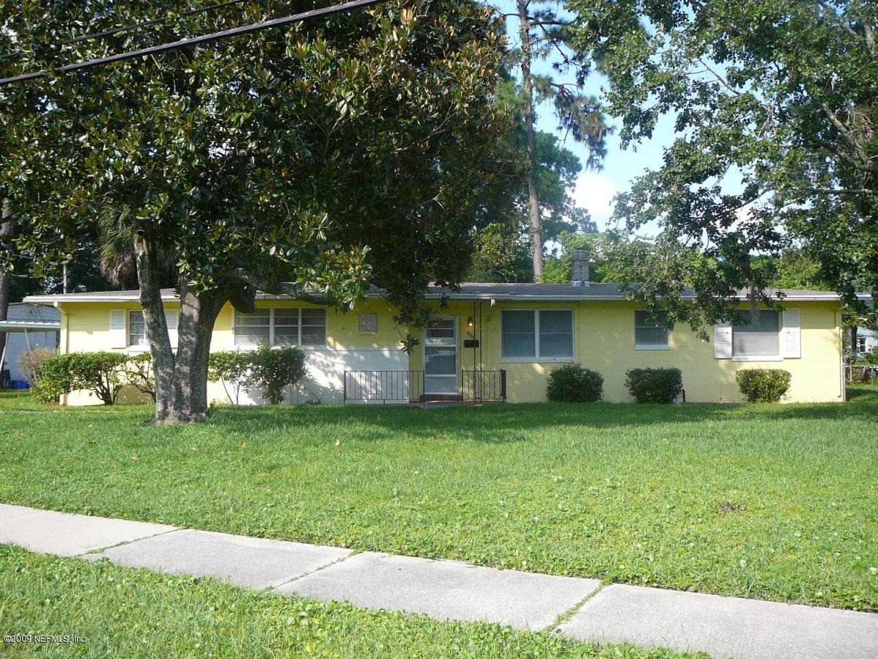 989 Glynlea Road Jacksonville, FL 32216 - Photo 1 of 15 FRONT EXTERIOR