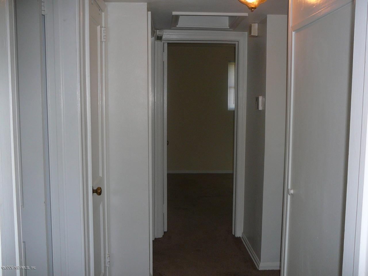 989 Glynlea Road Jacksonville, FL 32216 - Photo 14 of 15 HALLWAY