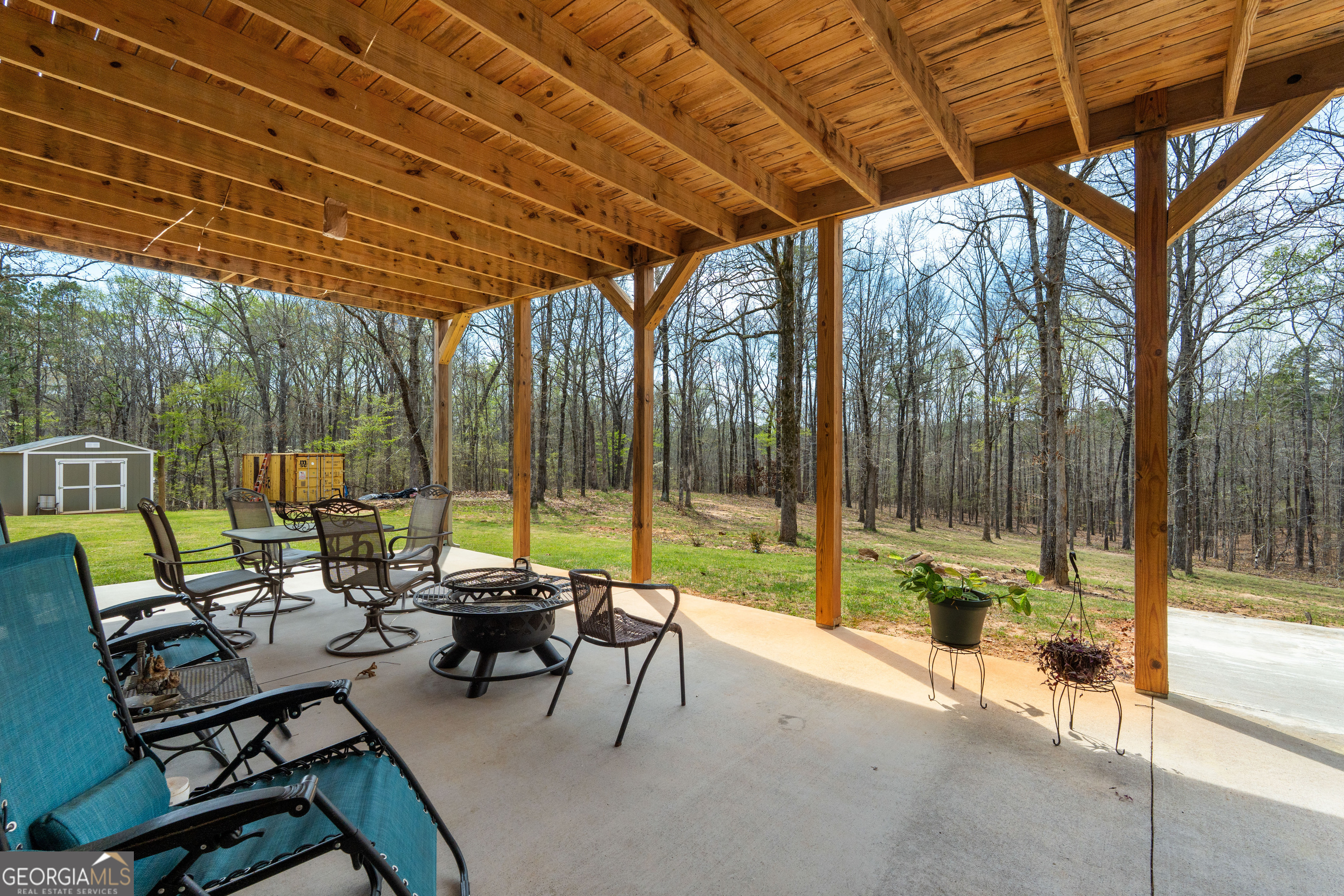 733 Cherry Road Franklin, GA 30217 - Photo 46 of 67 a living room with furniture and a backyard