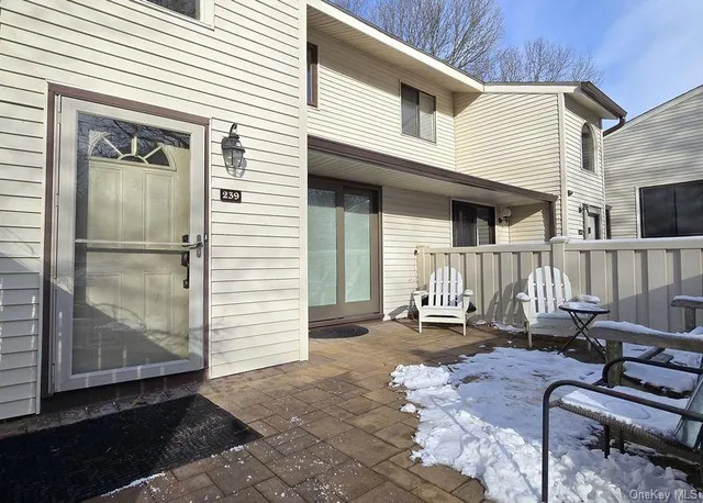 $449,999 | 239 Birchwood Road, Coram, NY 11727