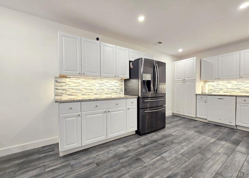 239 Birchwood Road Coram, NY 11727 - Photo 12 of 31