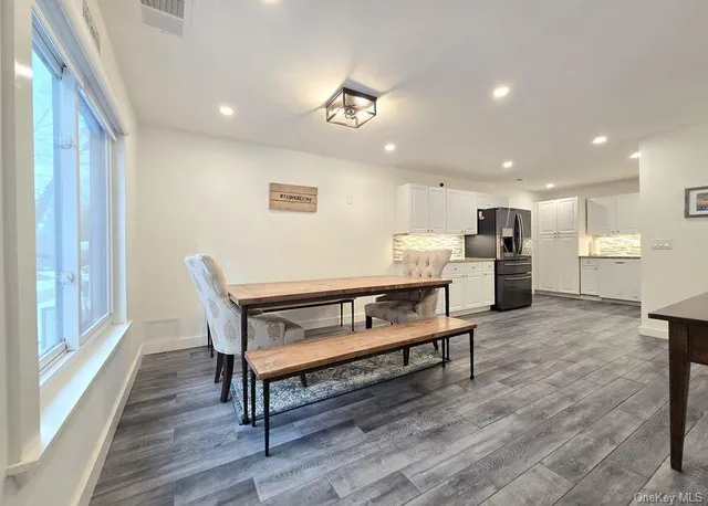 $449,999 | 239 Birchwood Road, Coram, NY 11727