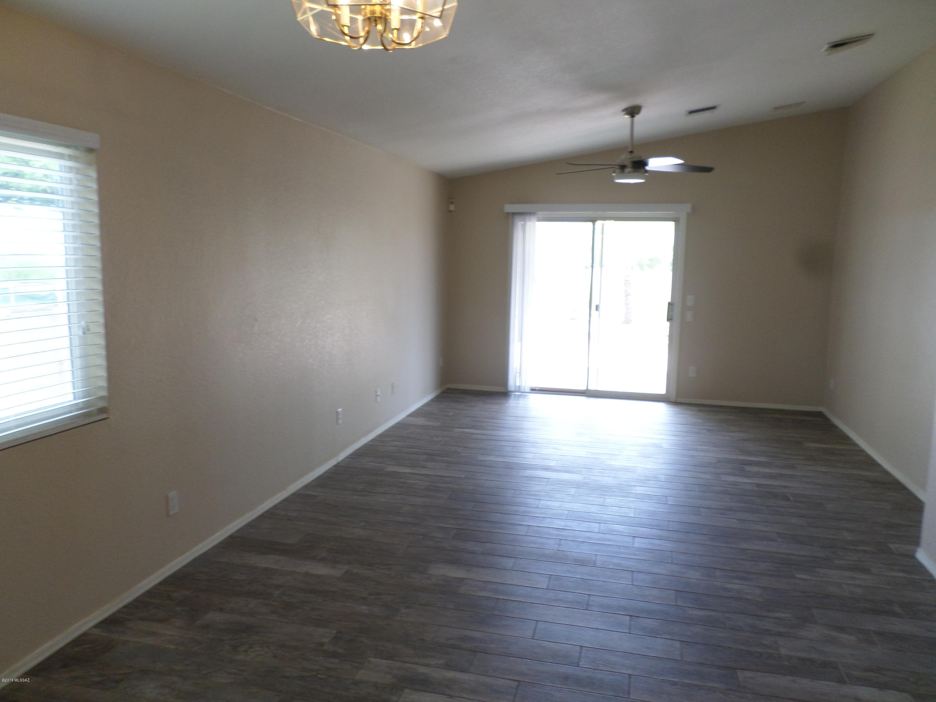 10131 East Rincon Shadows Drive Tucson, AZ 85748 - Photo 6 of 23