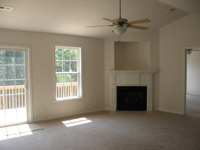 475 Hipps Road Simpsonville, SC 29680 - Photo 5 of 8 Gallery Image 5