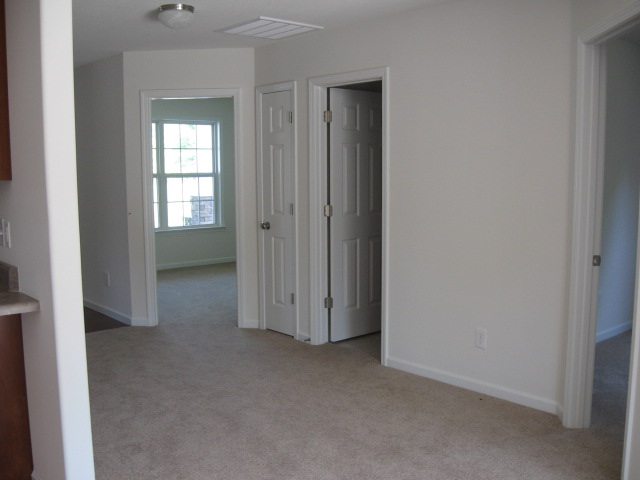 475 Hipps Road Simpsonville, SC 29680 - Photo 7 of 8 Gallery Image 7