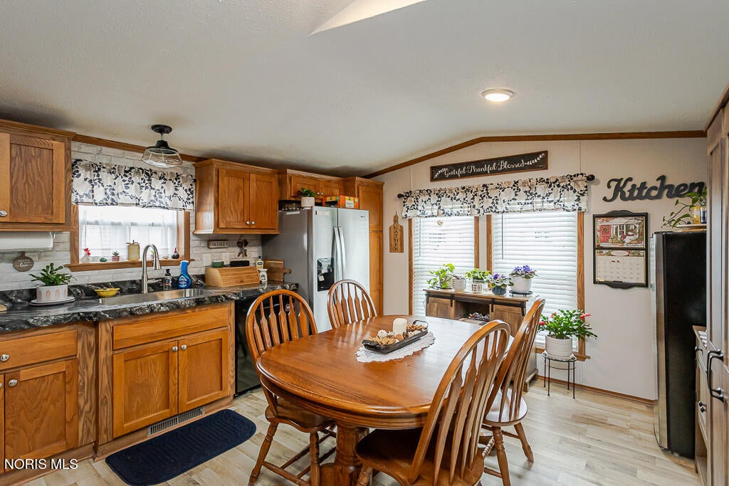 27484 Oregon Road, Unit 86 Perrysburg, OH 43551 - Photo 13 of 33 175A0678
