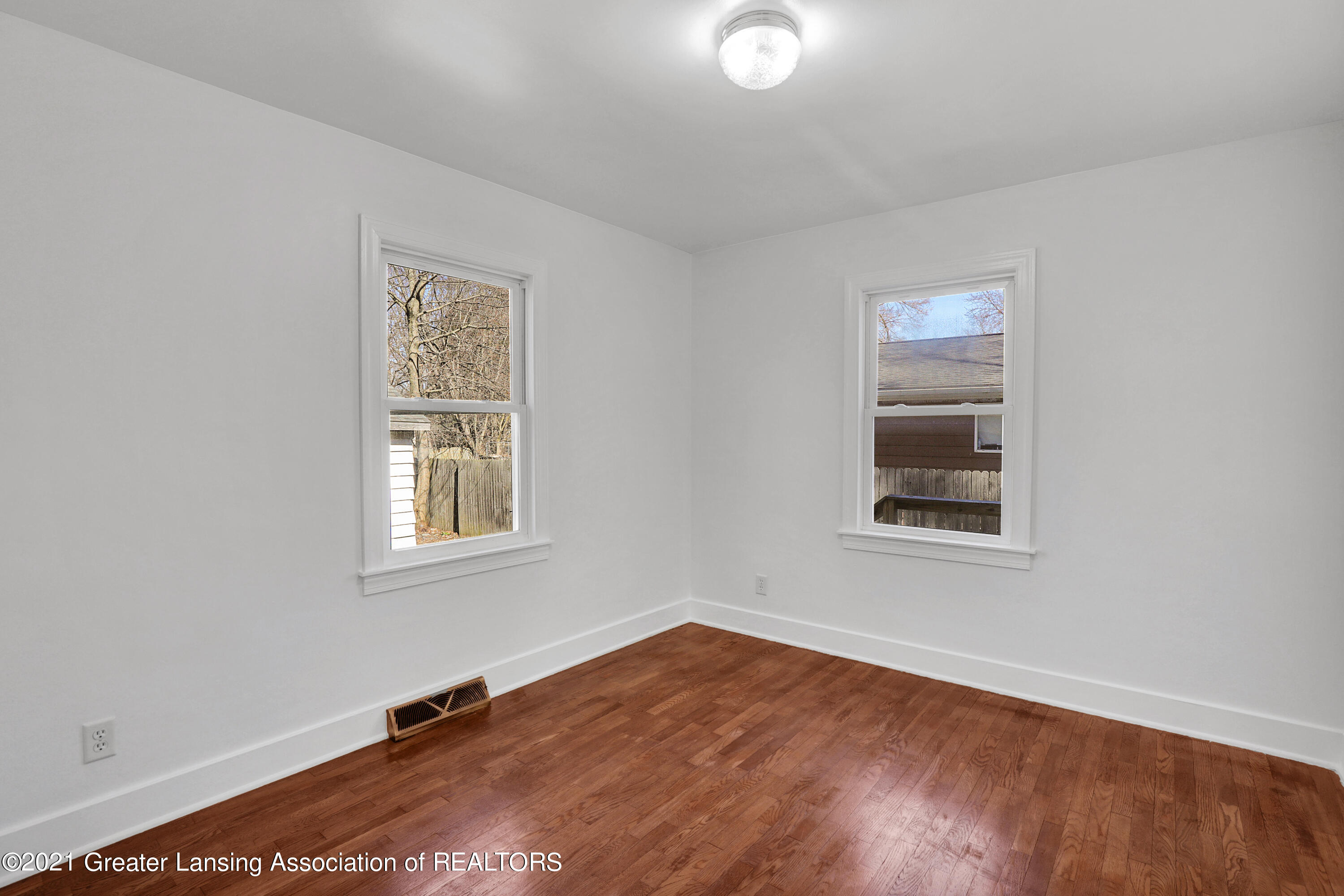 1728 West Miller Road Lansing, MI 48911 - Photo 13 of 22 9I3A9251