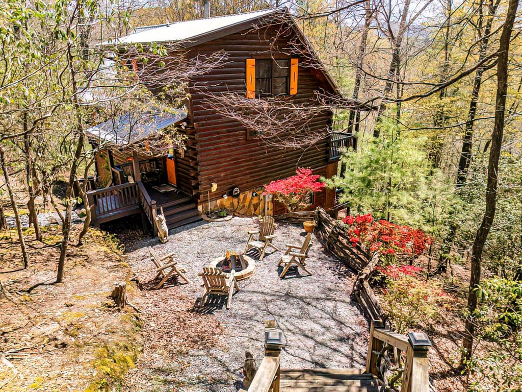 35 North Candice Court Blue Ridge, GA 30513 - Photo 1 of 46 Main View