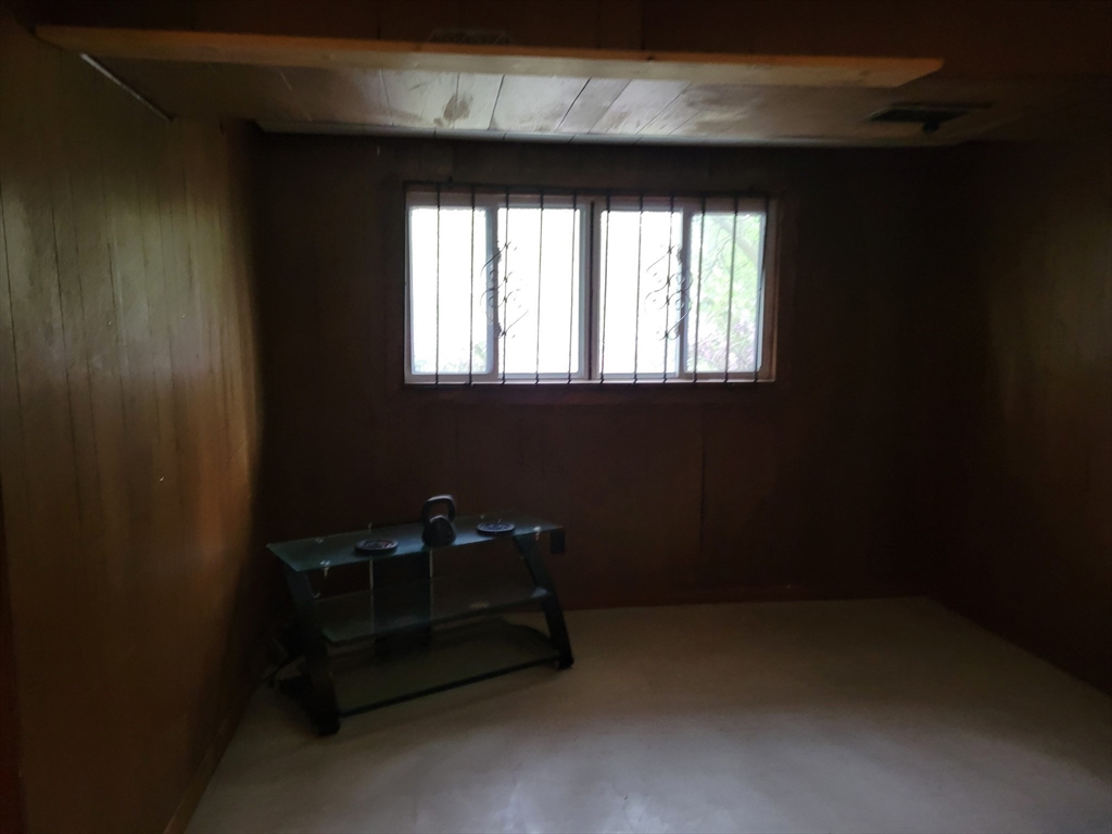 28 Dodge Road Boston, MA 02136 - Photo 12 of 16