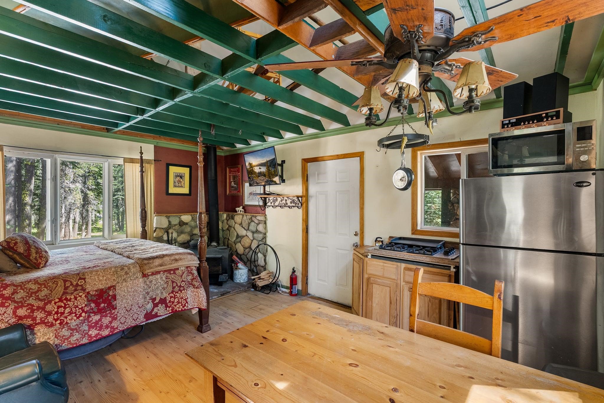 10825 Lola Montez Road Soda Springs, CA 95728 - Photo 21 of 28