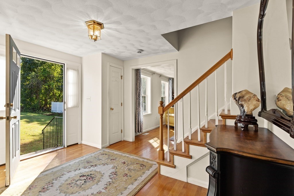 379 Concord Road Billerica, MA 01821 - Photo 5 of 18 Gallery Image 5