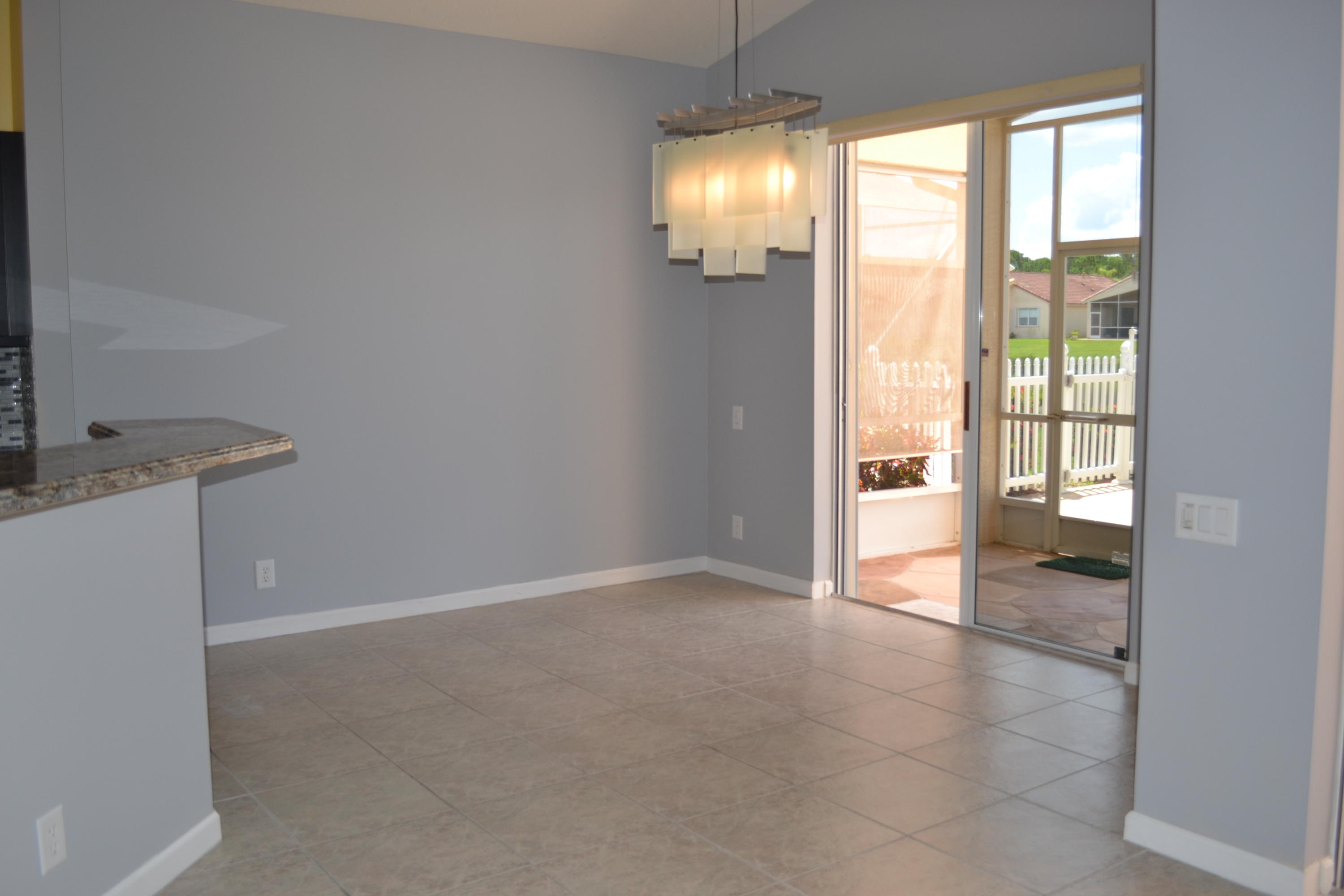 390 Springview Loop Port St. Lucie, FL 34986 - Photo 6 of 43 DSC_0428