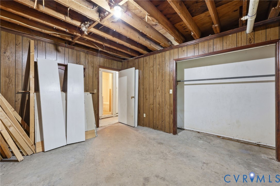 3220 Greenway Road Gladstone, VA 24553 - Photo 22 of 29 a view of hallway