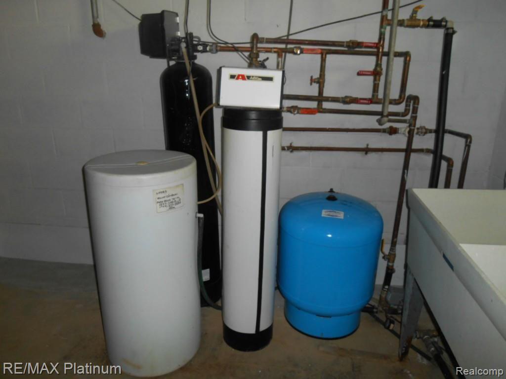 1840 Gray Road Howell, MI 48843 - Photo 27 of 35 Water Softener and Rust Remover