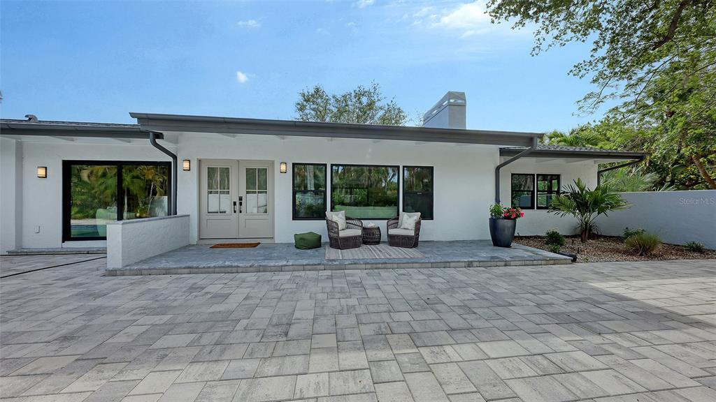 7345 Pine Needle Road Sarasota, FL 34242 - Photo 6 of 74