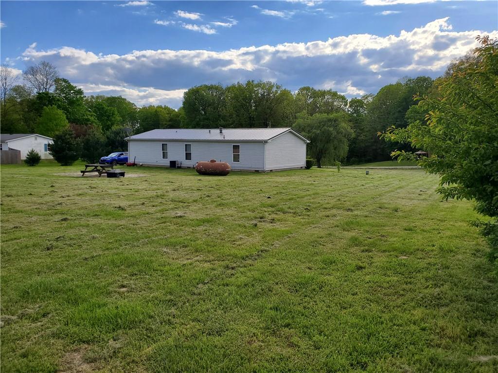 935 South Waggoner Road Paragon, IN 46166 - Photo 3 of 24