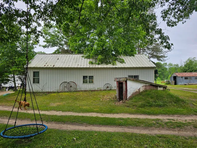 $429,900 | 3607 West Bawkey Road, Farwell, MI 48622