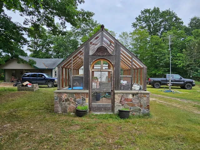 $429,900 | 3607 West Bawkey Road, Farwell, MI 48622