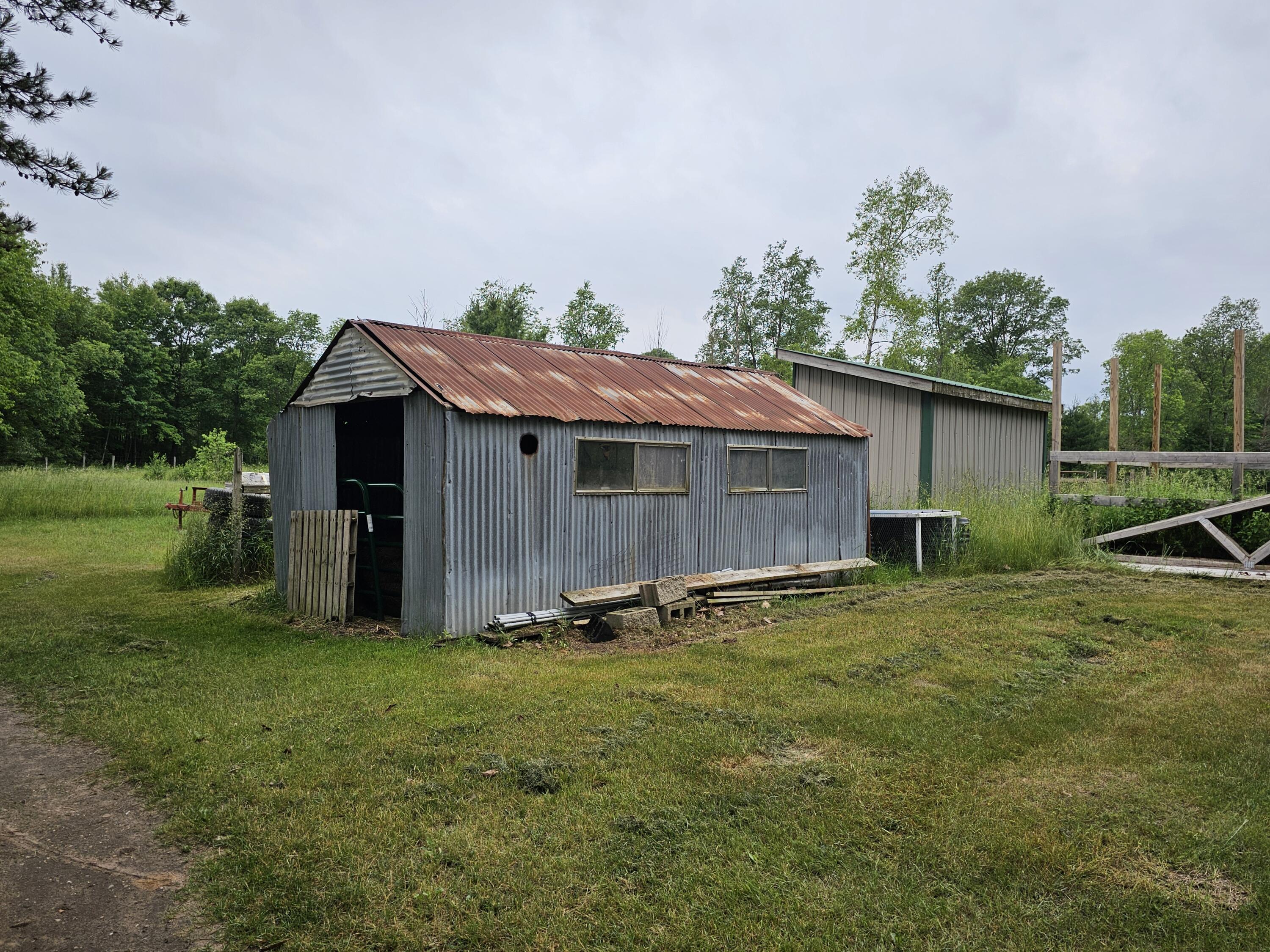 3607 West Bawkey Road Farwell, MI 48622 - Photo 29 of 61 1000010084