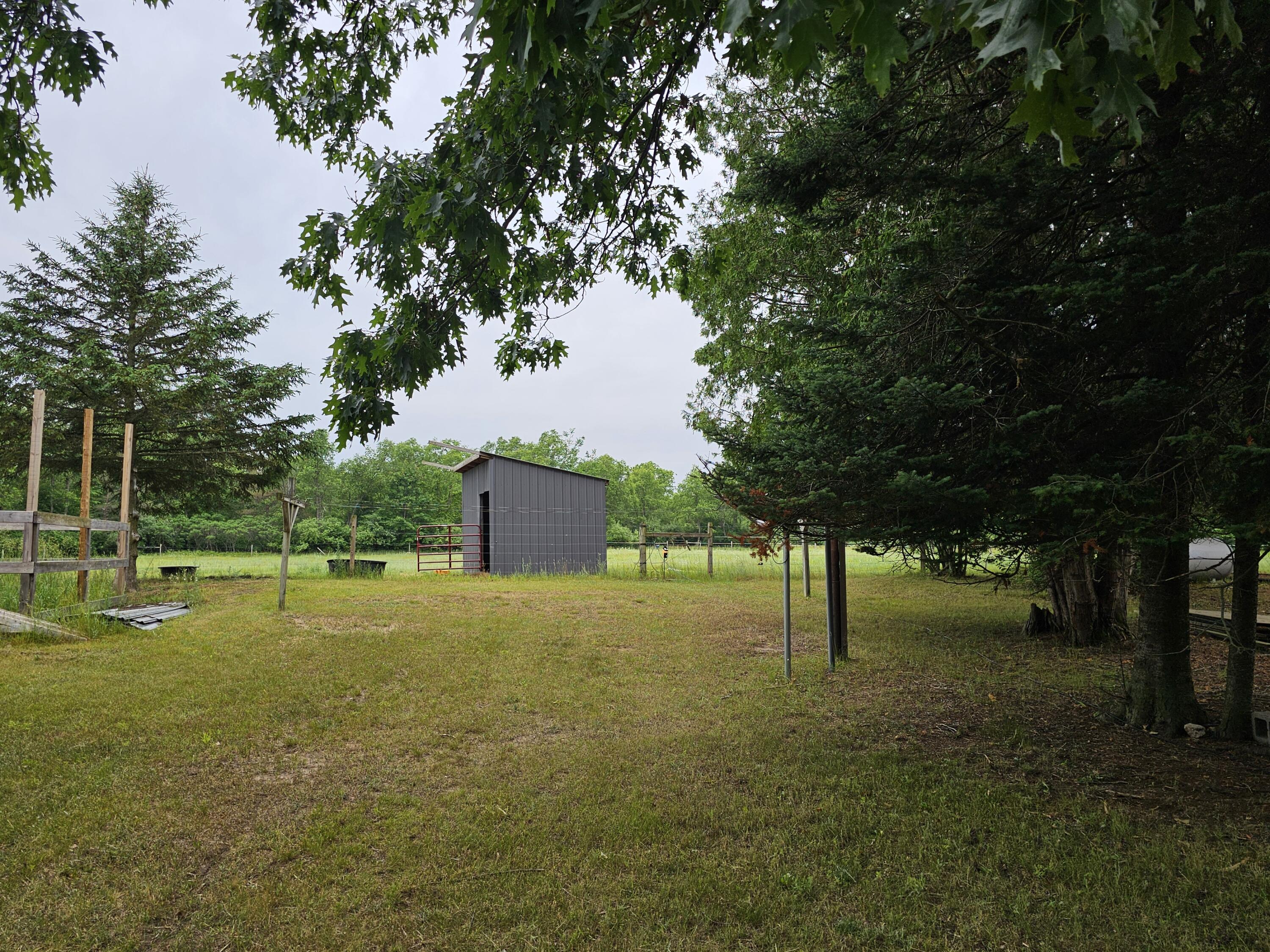 3607 West Bawkey Road Farwell, MI 48622 - Photo 30 of 61 1000010082